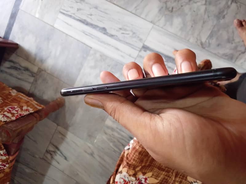 Apple iPhone 7 1