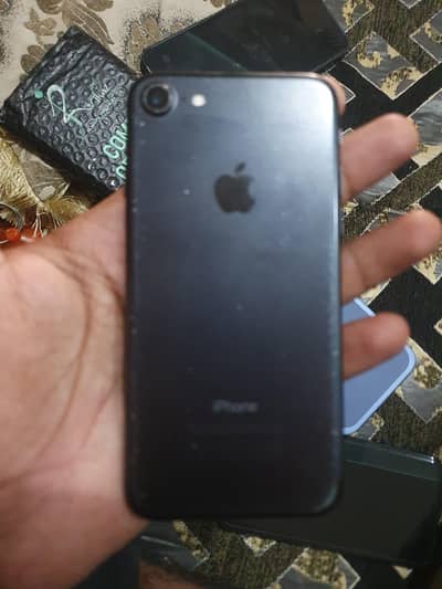 Apple iPhone 7