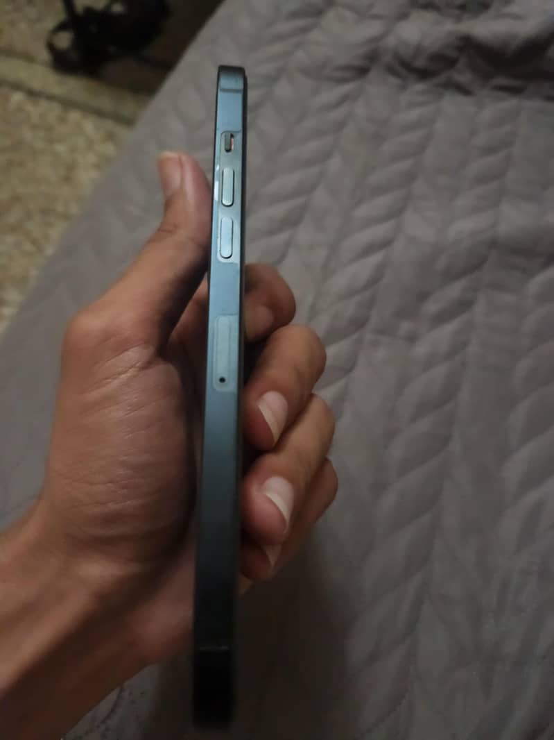 Apple iPhone 12 Pro Max 3