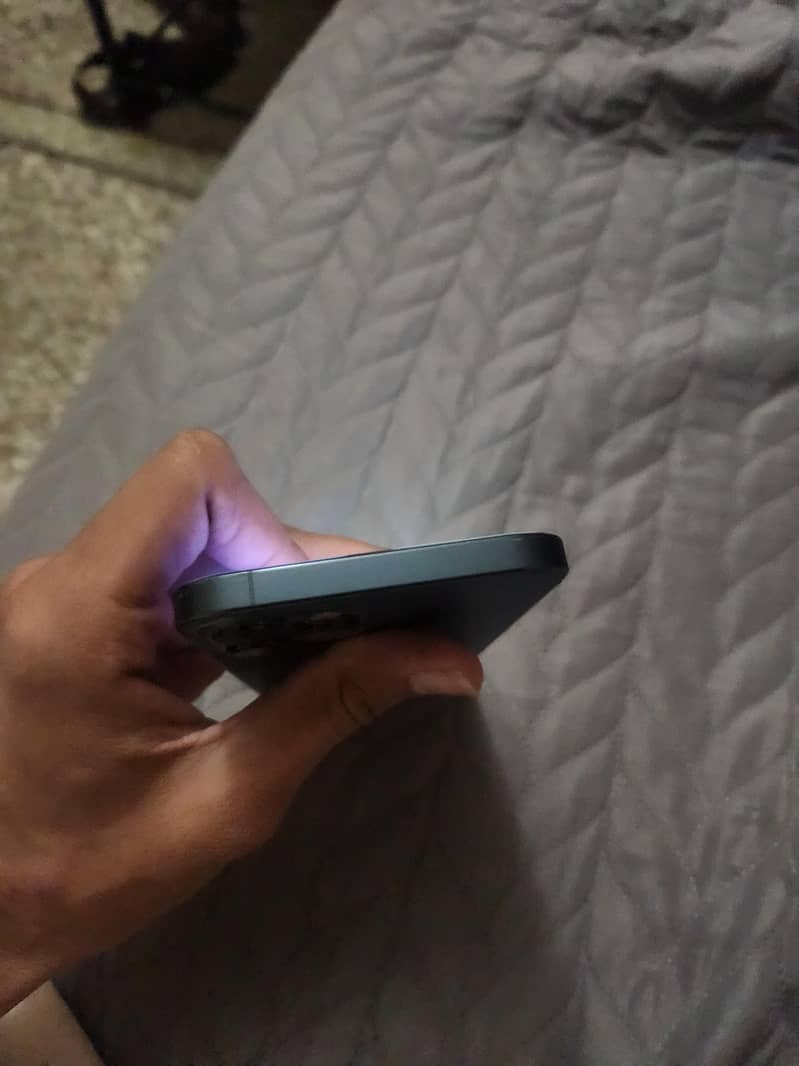 Apple iPhone 12 Pro Max 4