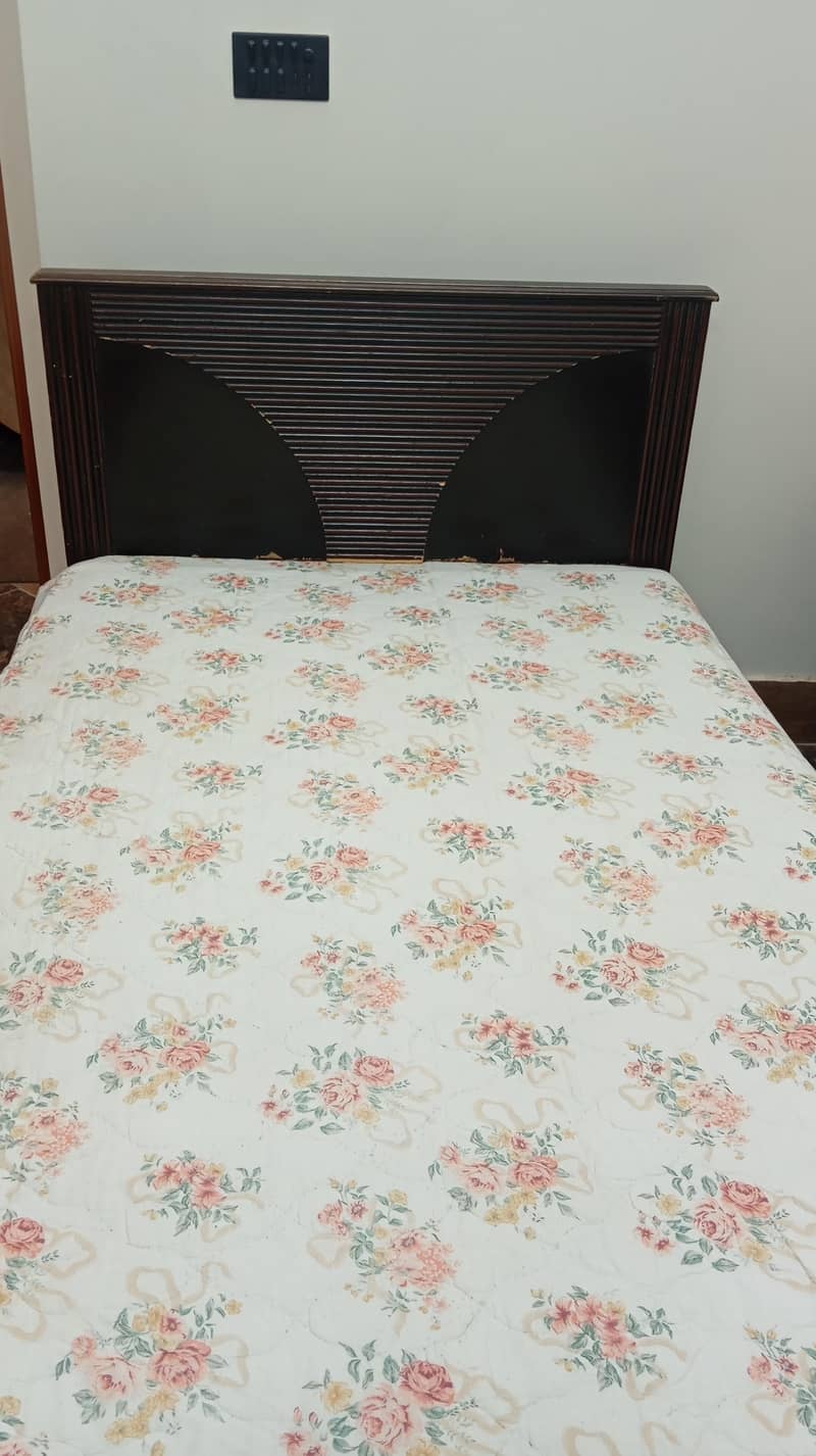 single bed 0