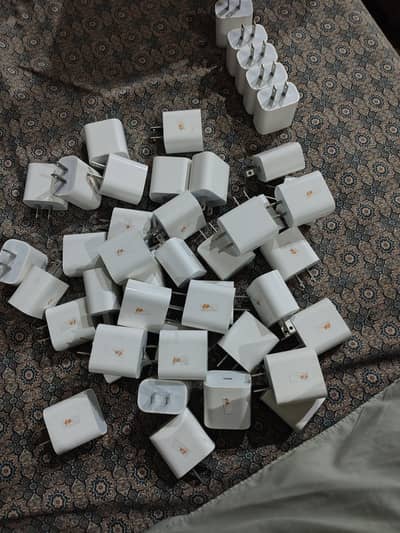 iphone genion charger lot available