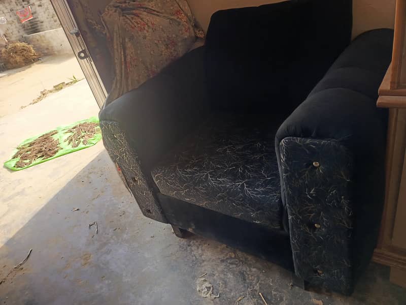 sofa set 1 month use 4