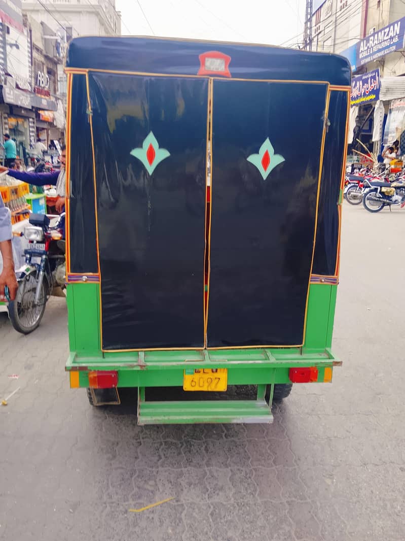 03226977905 3