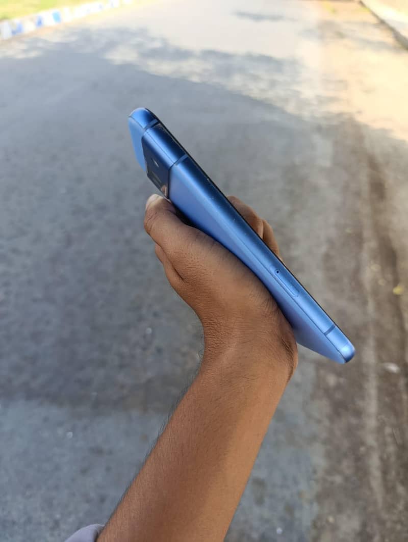 Google Pixel 8a 4