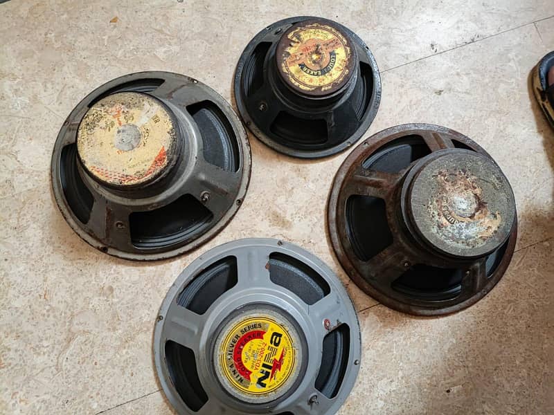 speakers 0