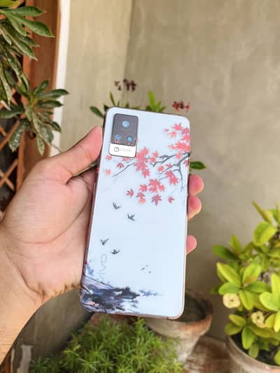 Vivo V21