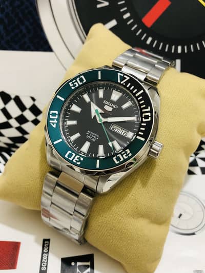 SEIKO-SPORTS-AUTOMATIC-ORIGINAL & NEW WATCH-CASIO TISSOT CITIZEN OMAX