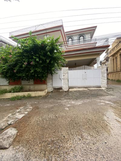 13 Marla( Size Old Marla) Corner House