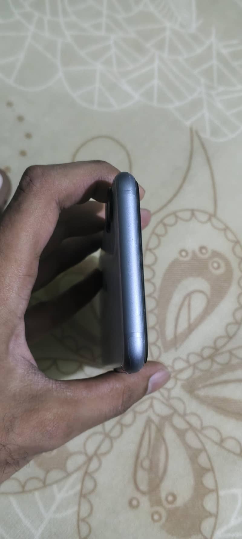 Apple iPhone 11 3