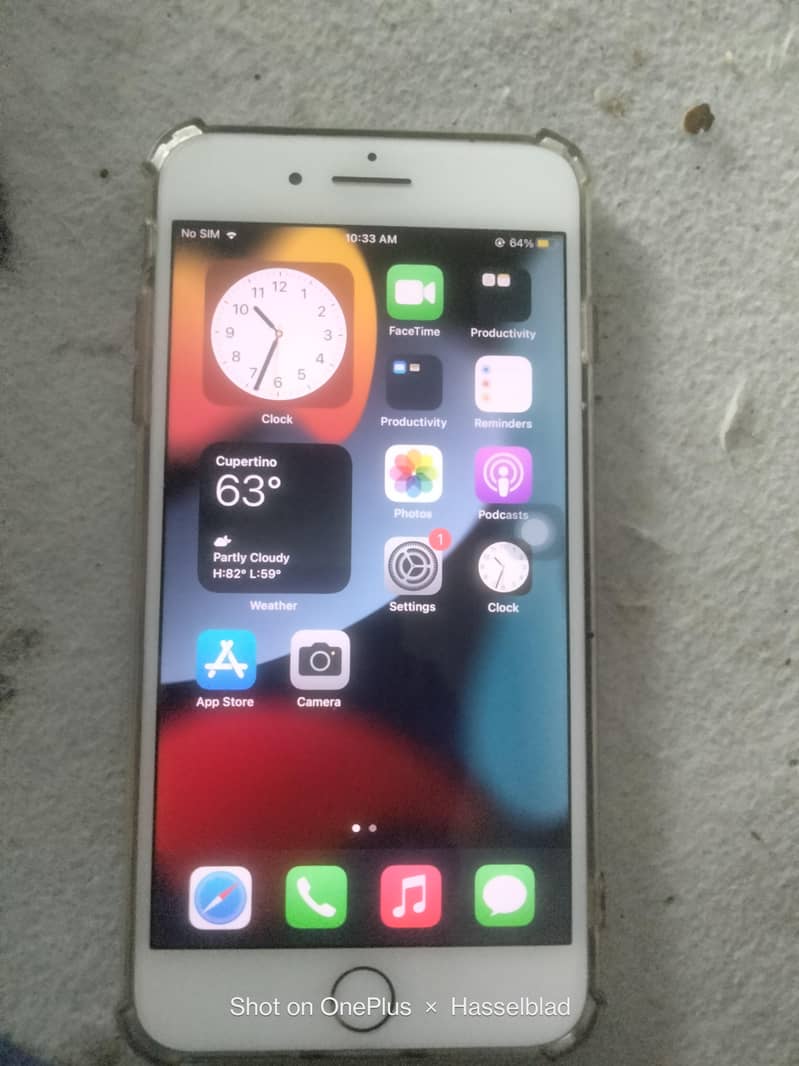 Apple iPhone 7 Plus 0