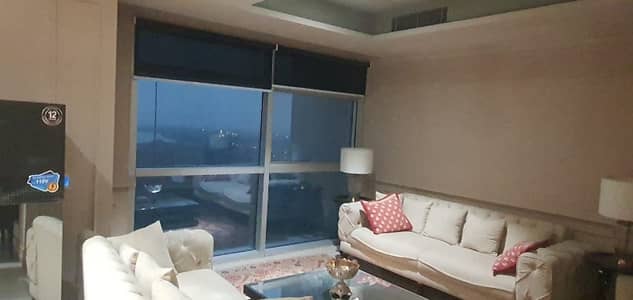 Luxury 1-Bed Study Apartment With Stunning Lake Views At One Constitution Avenue