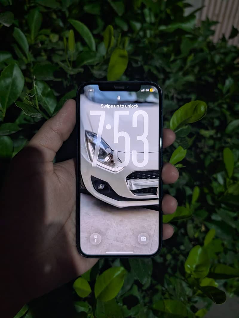 Apple iPhone 12 0