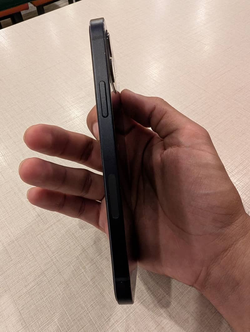 Apple iPhone 12 1