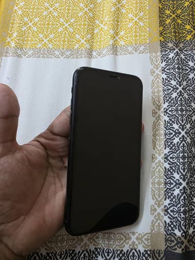 Apple iPhone XR