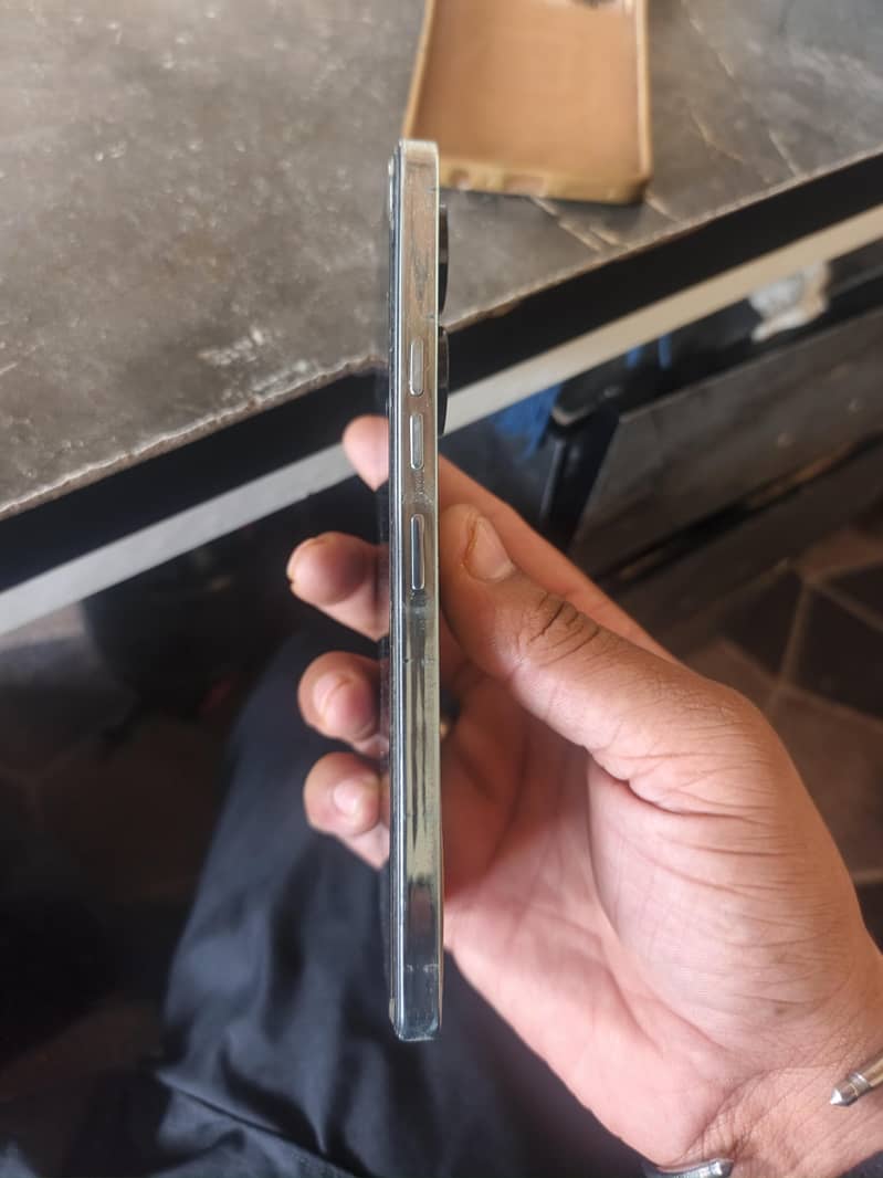 Tecno CAMON 20 2