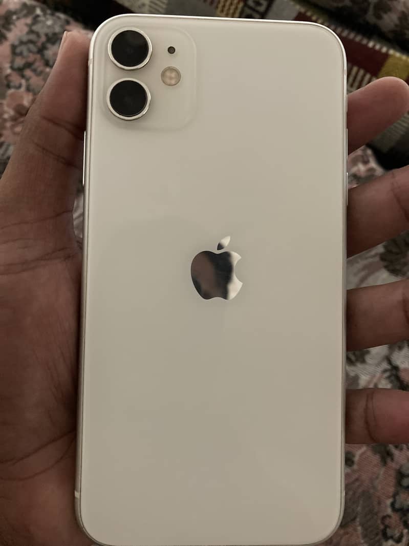 Apple iPhone 11 0