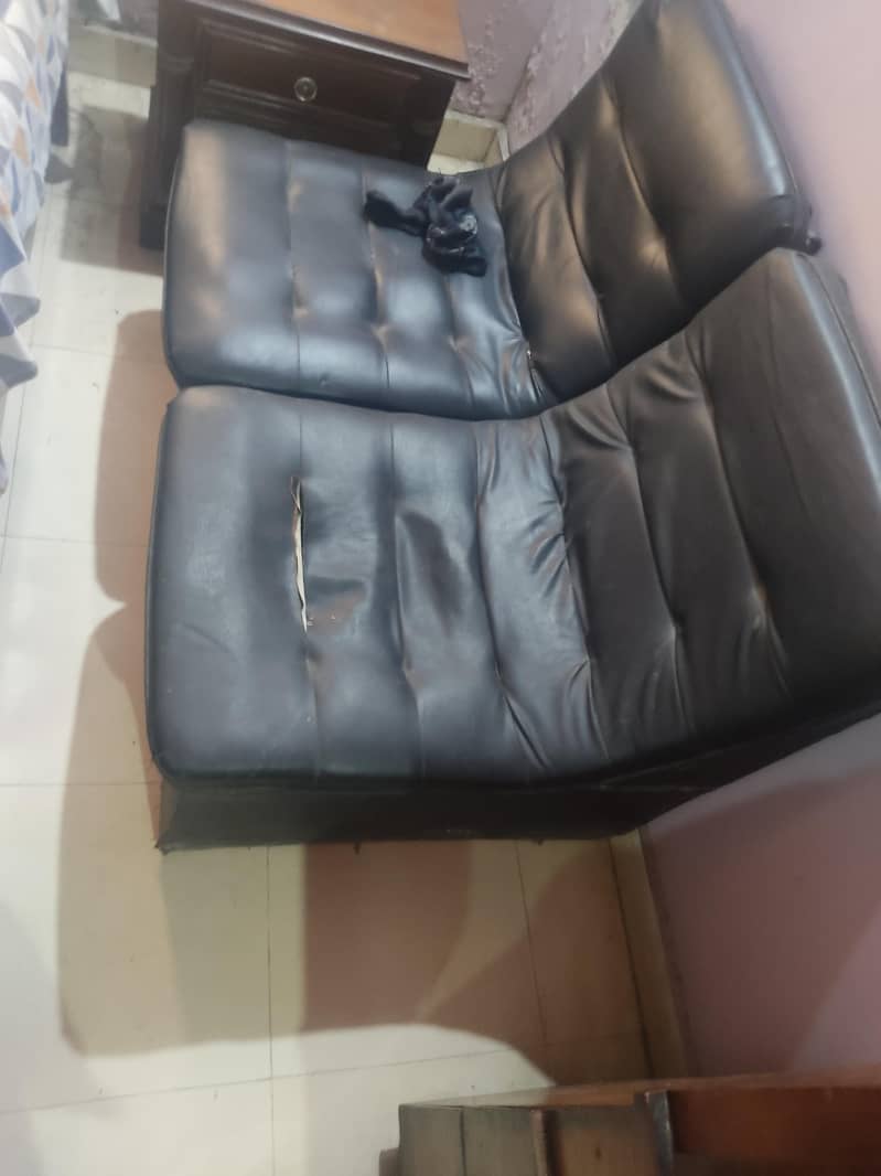 Used sofa. . Also can purchase individual. 0