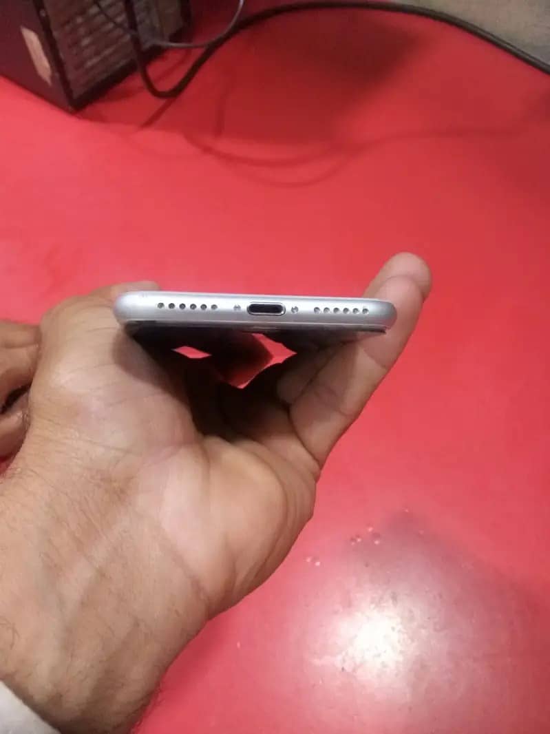 Apple iPhone 7 9
