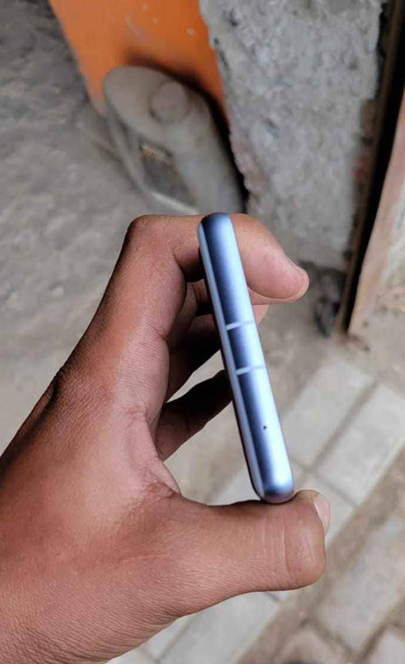 Google Pixel 7a 3