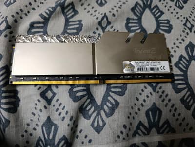G skill Trident Z Royal DDR4 RGB 32GB Ram