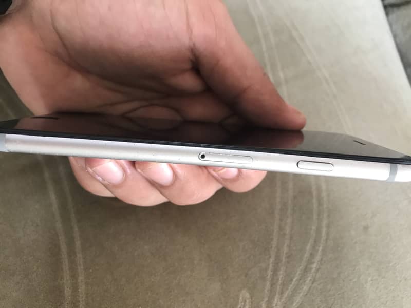 Apple iPhone 6 0