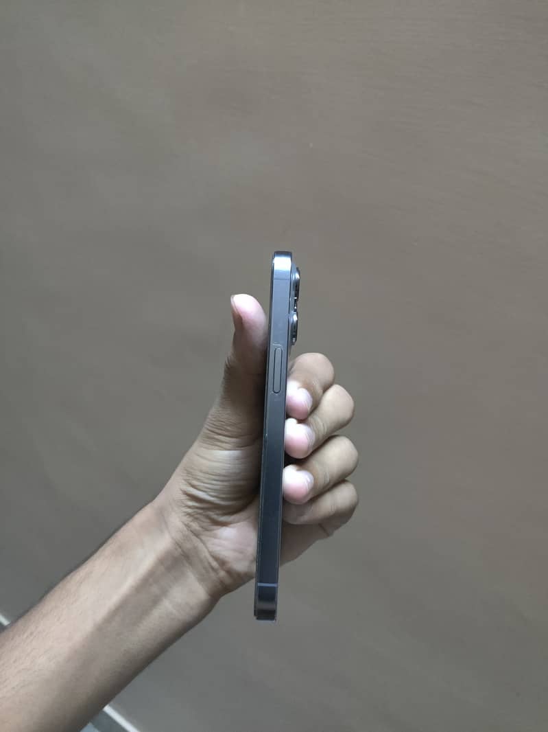 Apple iPhone 13 Pro 5