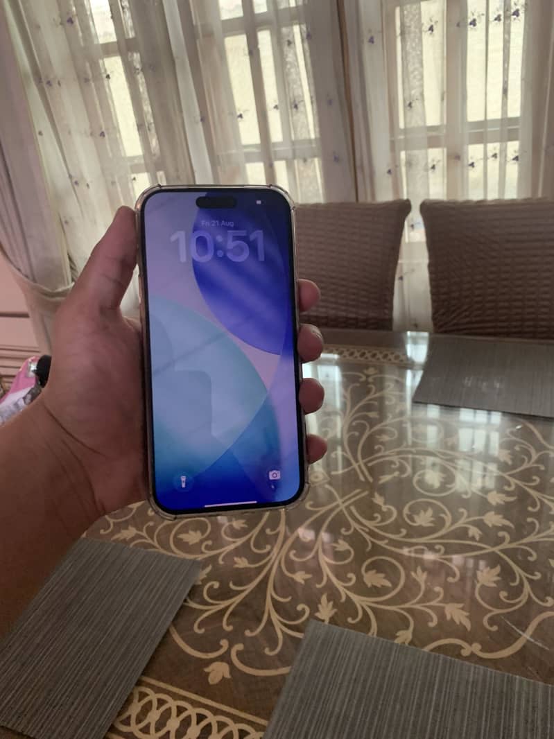 Apple iPhone 17 Pro Max 1