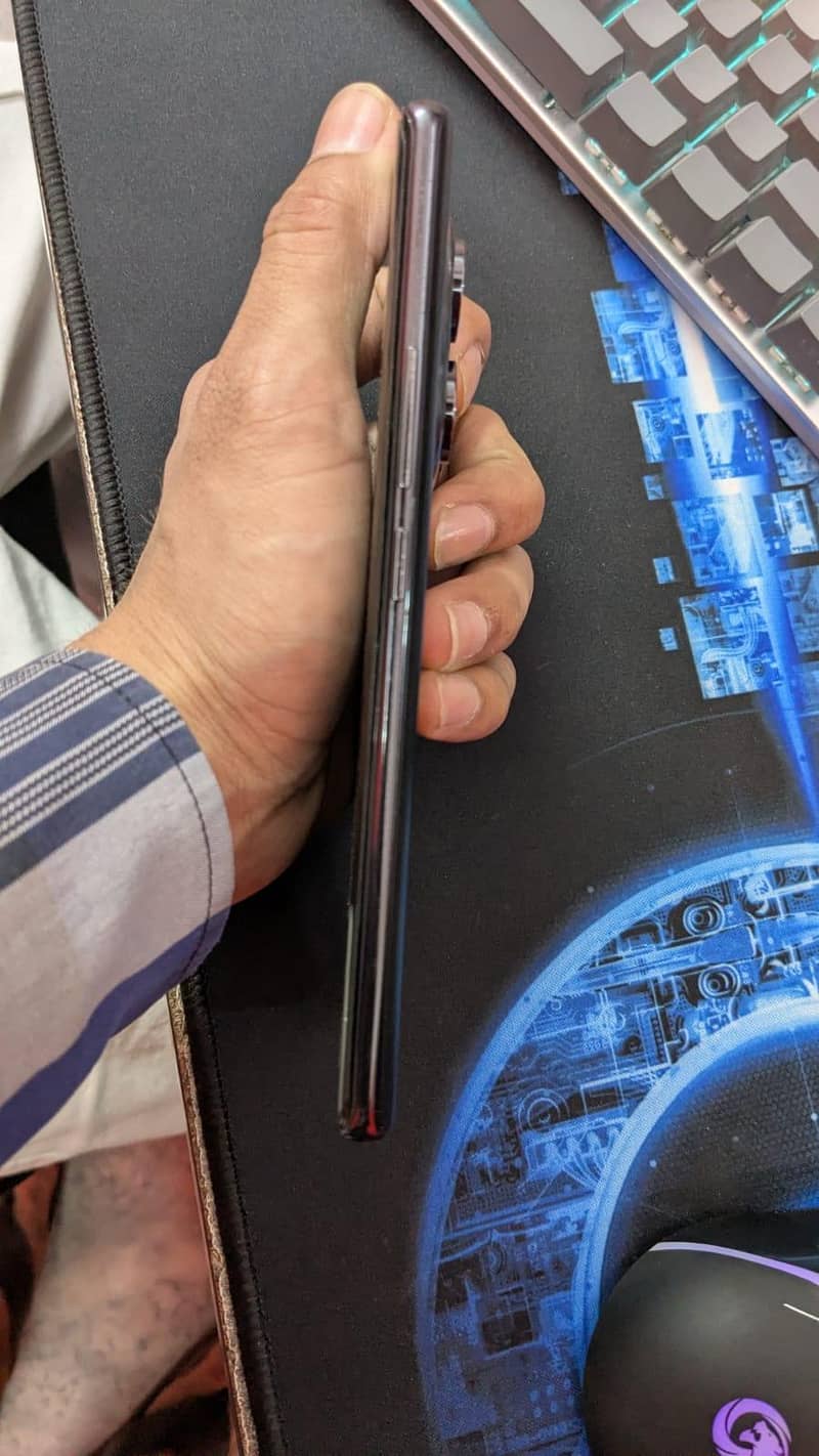 Xiaomi Redmi Note 14 Pro 3