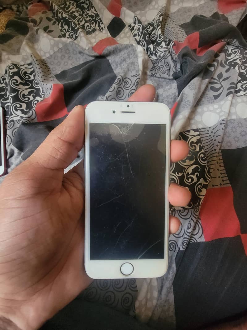 Apple iPhone 6S 3