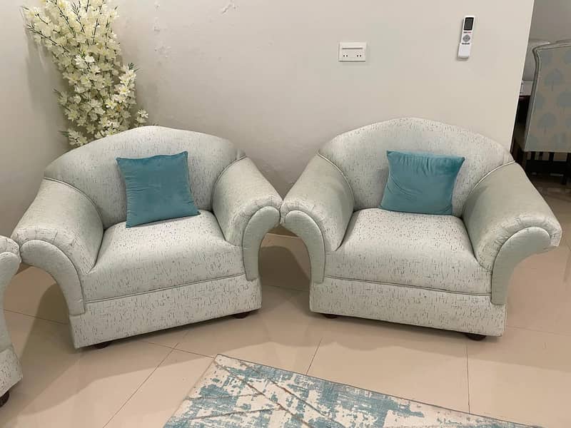5 seater Sofa Set. 3