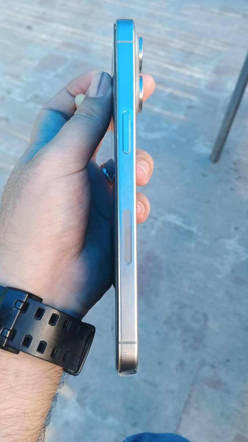 iphone 15 pro max 2