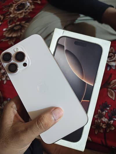 Apple iPhone 16 Pro Max
