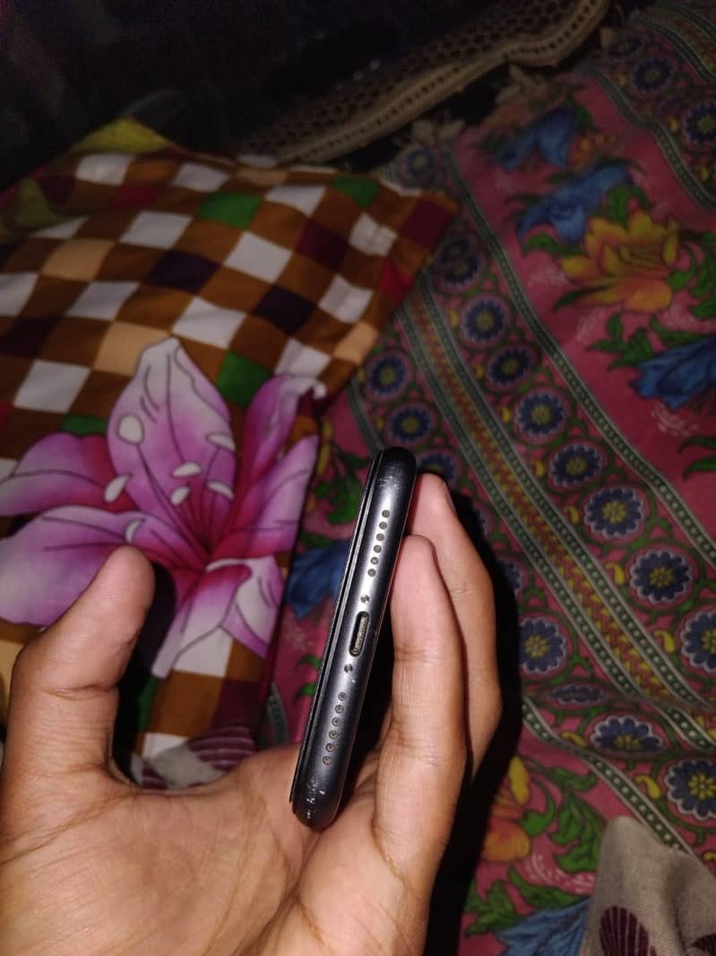Apple iPhone 11 2