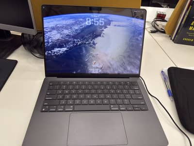Mac M3 pro 14” 18GB/512GB | 100% battery health | 9.5/10 condition
