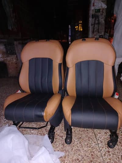 Premium Two tone seat covers for Prado honda vezel