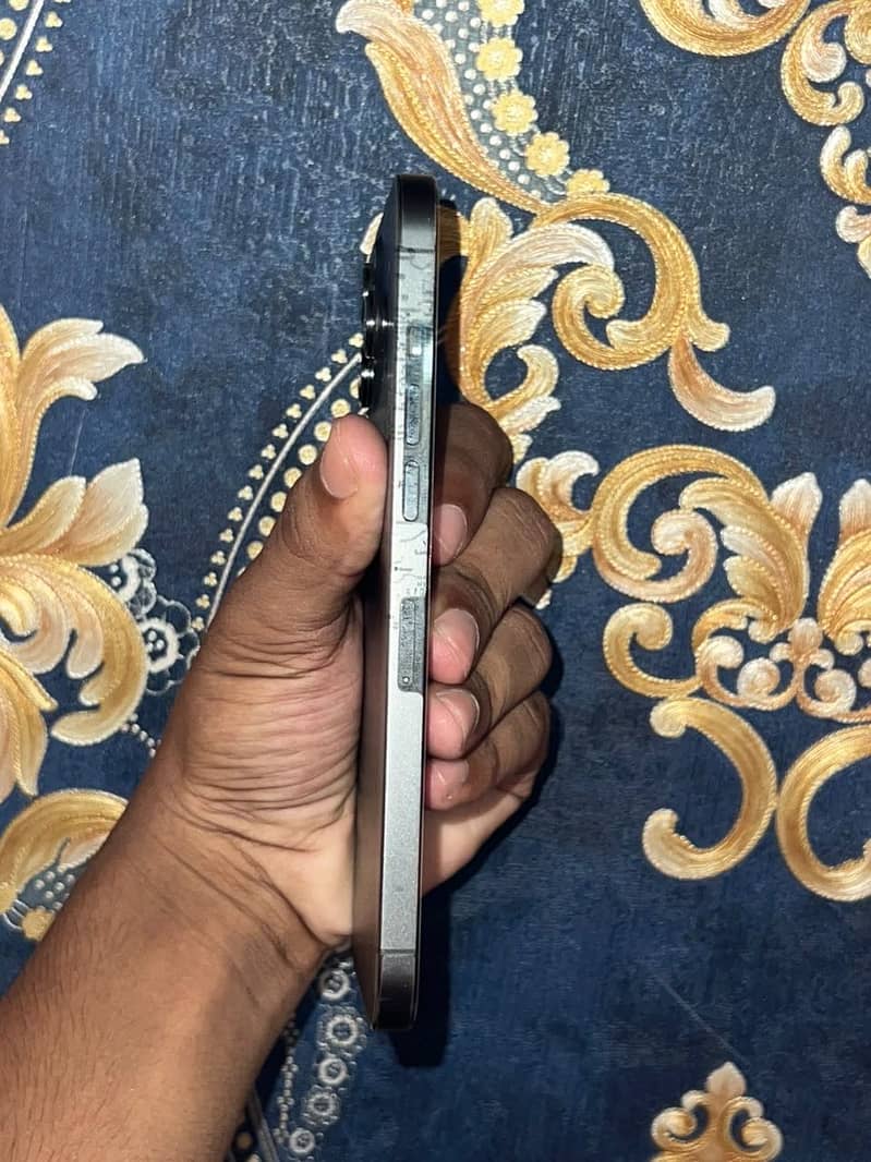 Apple iPhone 12 Pro Max 3