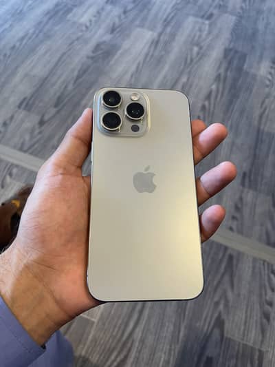 Apple iPhone 15 Pro Max 512gb memory battery health 93  cycle 277