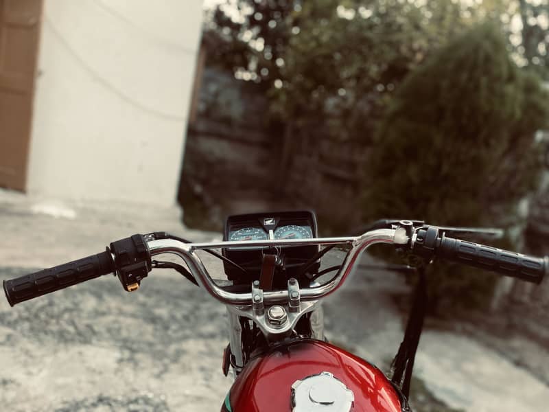 125 2016 model 5