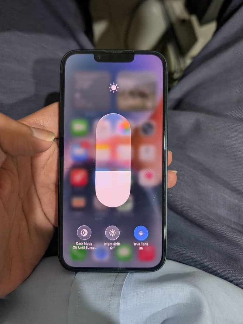 Apple iPhone 14 4