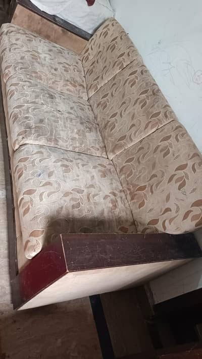 2 very comfortable and stylish sofas