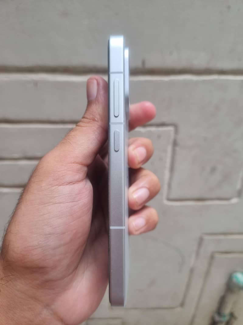 One plus 13S 1