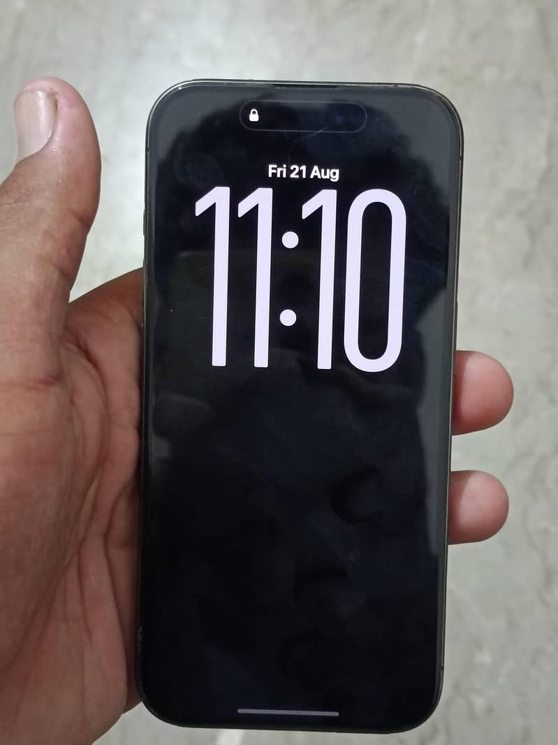 Apple iPhone 15 Pro 6