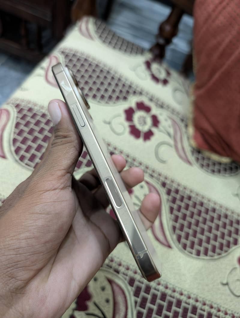 Iphone 16 Pro Max 1