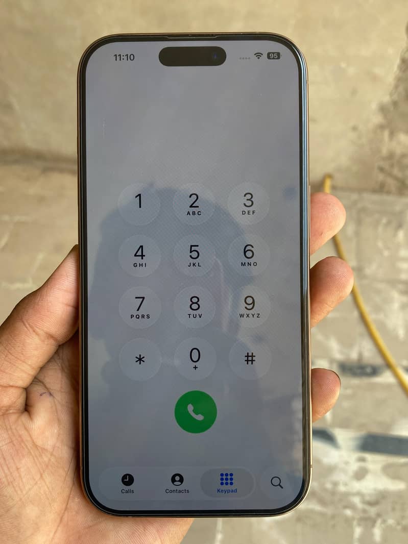 Apple iPhone 16 Pro 1