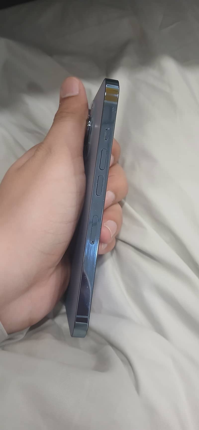 Apple iPhone 13 Pro 4