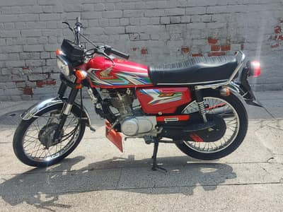 Honda CG 125 Red – Excellent Condition | Well Maintained