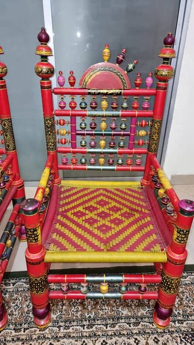 Traditional Antique style Wooden Chairs (peera)