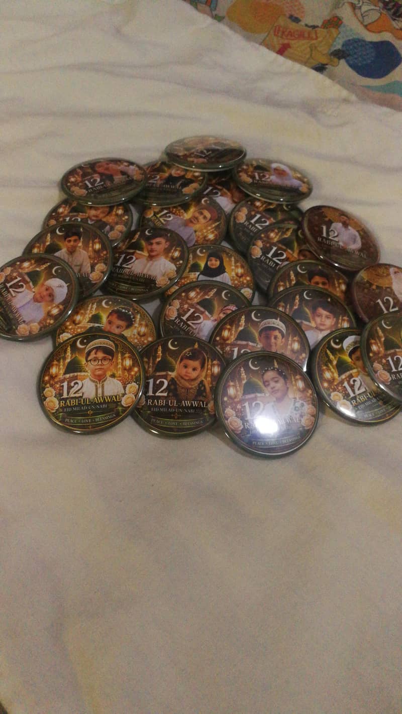 we make badges 1