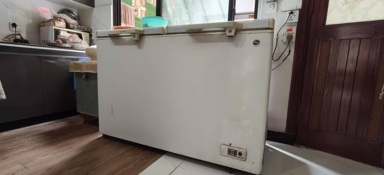 PEL jumbo deep freezer. 8